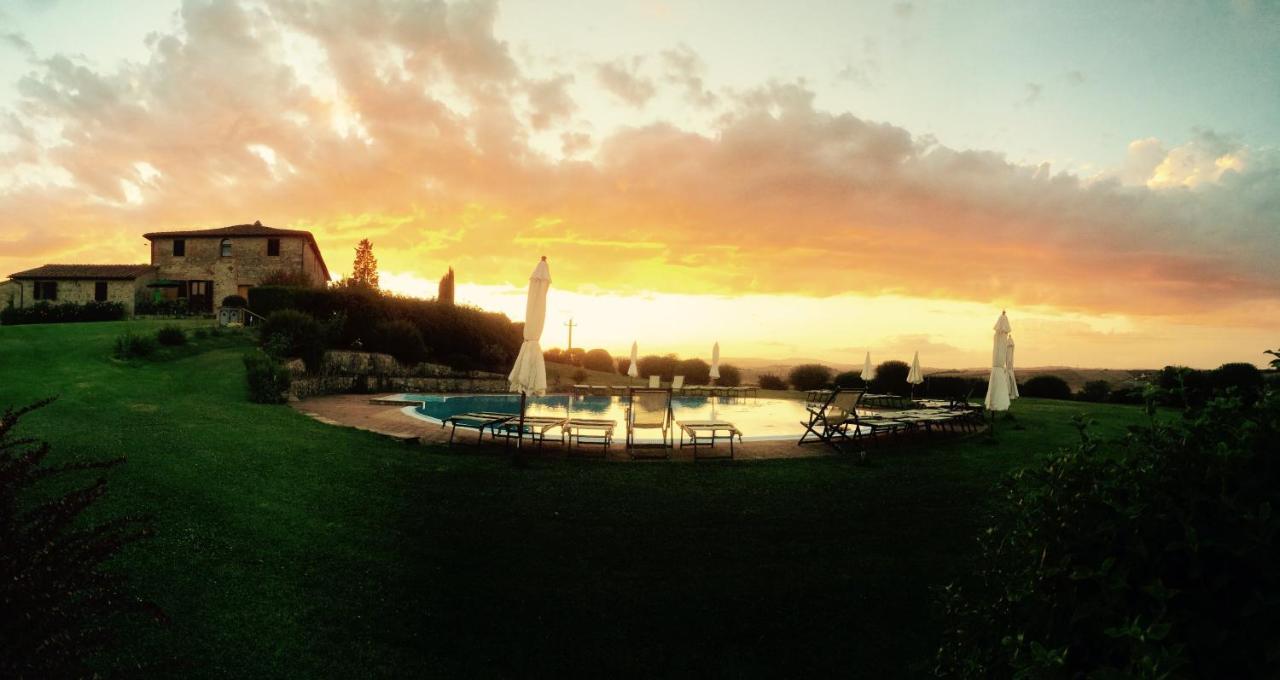 Agriturismo Fattoria Di Corsano 科尔萨诺 外观 照片