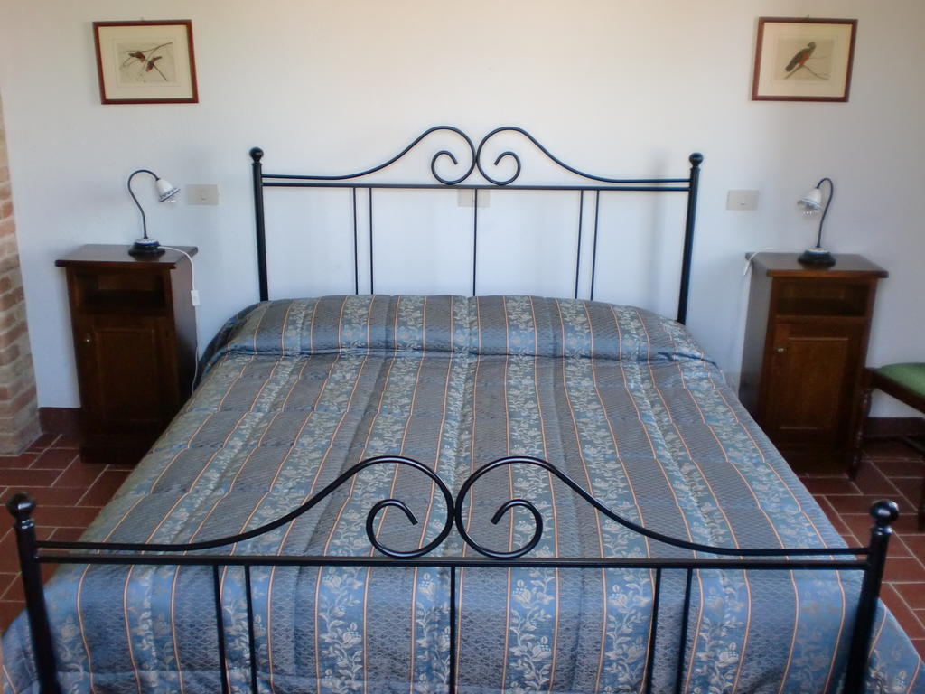 Agriturismo Fattoria Di Corsano 科尔萨诺 客房 照片