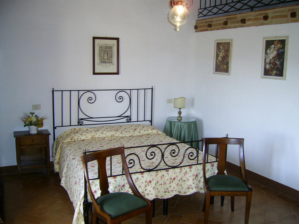Agriturismo Fattoria Di Corsano 科尔萨诺 客房 照片